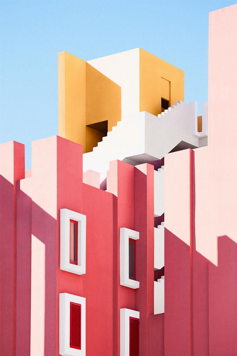 La Muralla Roja Nr. 2 – Unikt Kunstværk til Dit Hjem