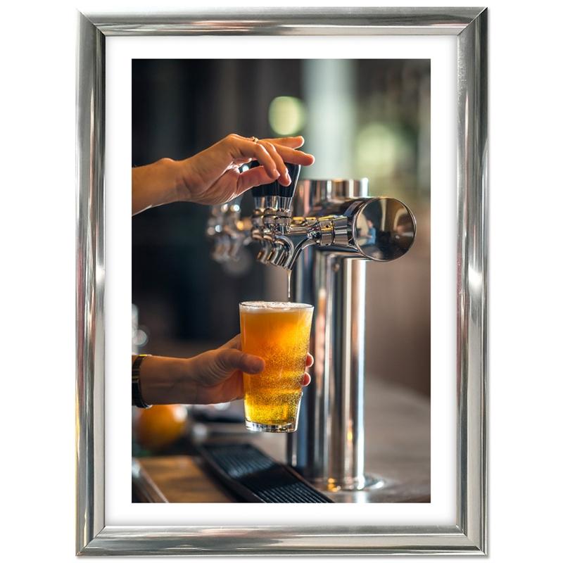 Elegant A4 Klapramme i Kromlook til Vægdekoration