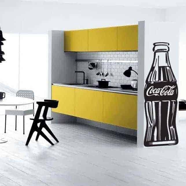 Coca-Cola Flaske Væggdekoration – Perfekt til Køkkenet
