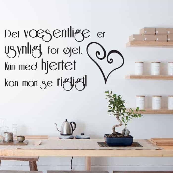 Inspirerende Vægklistermærke - "Det Væsentlige" Tilbud!