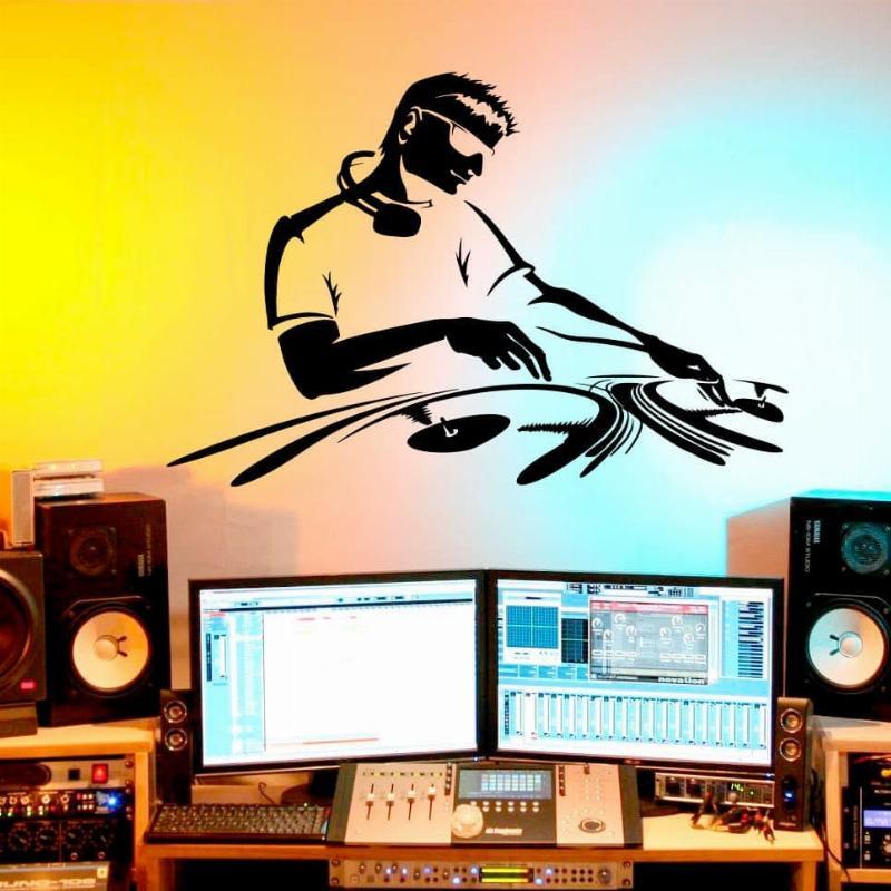 DJ Vægklistermærke – Skab Musikalsk Stemning i Dit Rum!