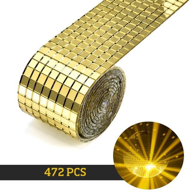 DIY Spejlvæg med Guld Mosaikfliser - Stilfuld Elegance