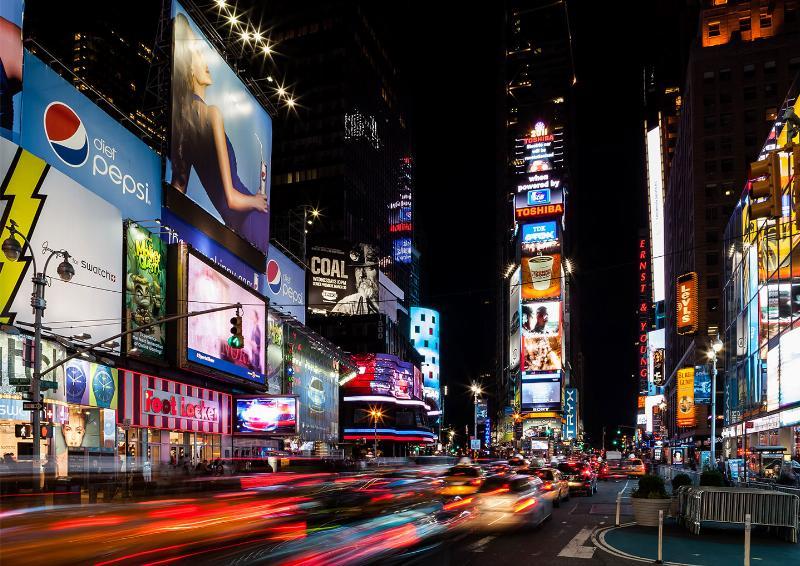Times Square Vægkunst af Per Sørensen – Unik Kunst til Hjemmet