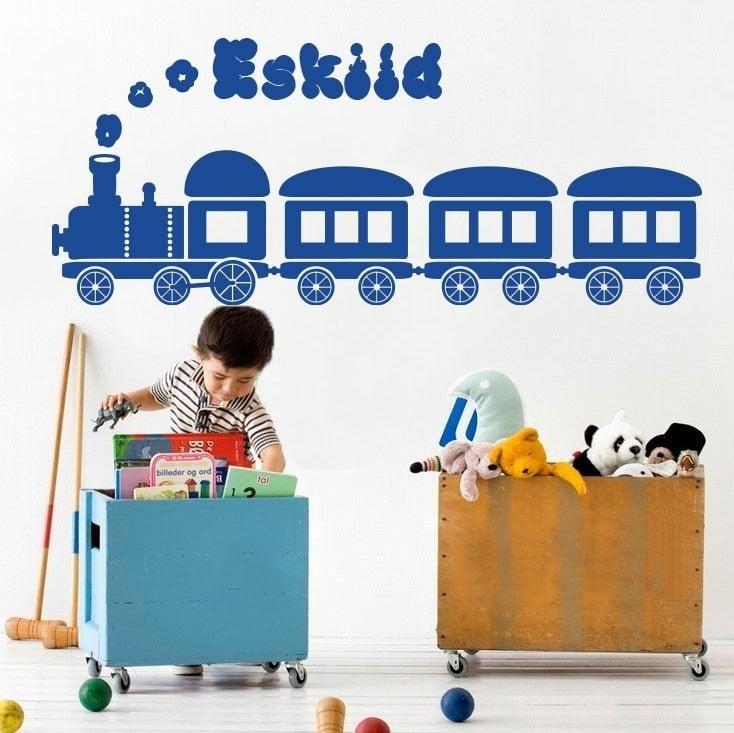 Personligt Tog Vægklistermærke til Børneværelset – Bestil Nu!
