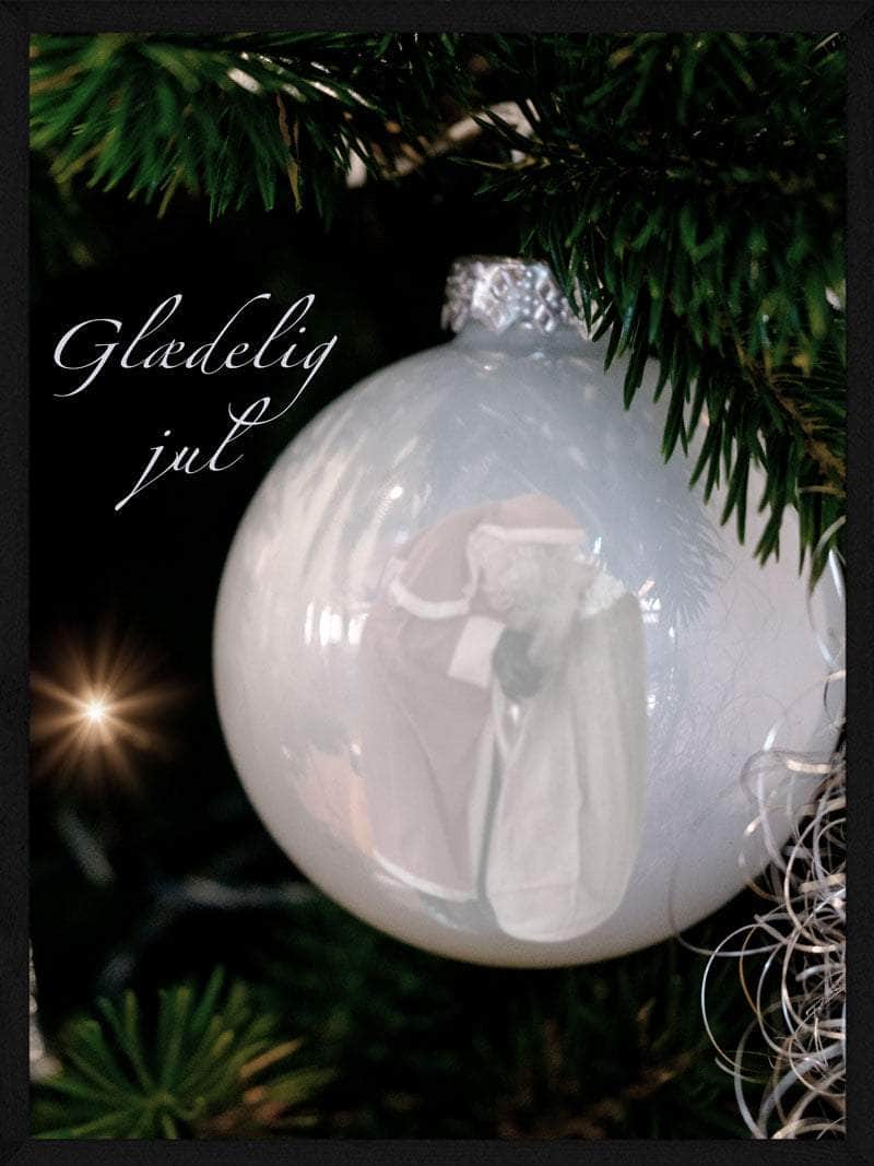 Hvid Julekugle Plakat – Skab Julestemning i Dit Hjem