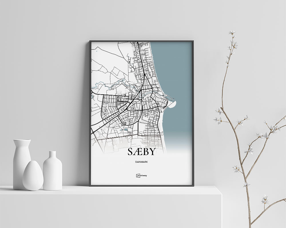 Sæby Bykort Plakat - Unikt Minimalistisk Design 70x100 cm
