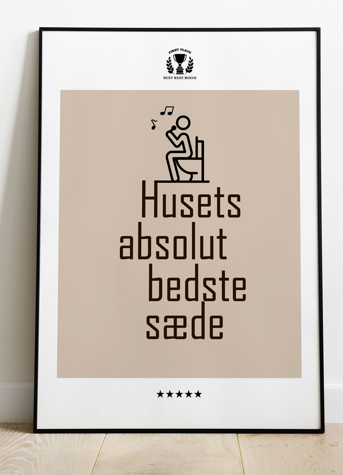 Toiletplakat "Husets Bedste Sæde" - Sandfarvet A4 til 199 kr.