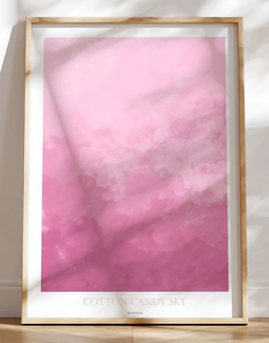 Cotton Candy Sky - Pragtfuld pink og lidt "skyet" plakat